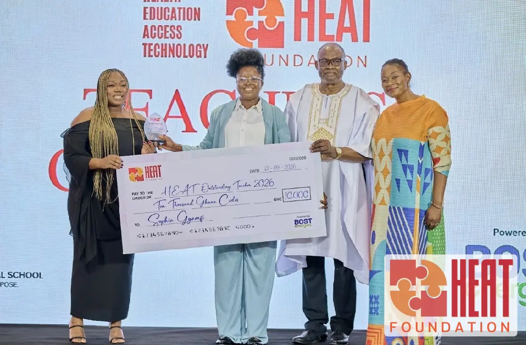 An award presentation at the HEAT Teacher Training Program graduation